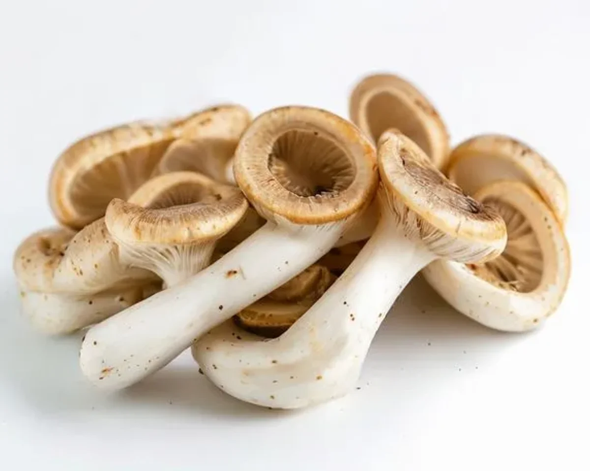 Enoki mushrooms (raw)
